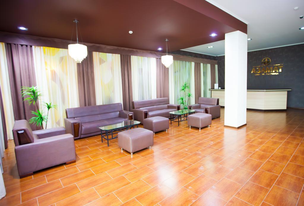 Azamat Hotel Astana Buitenkant foto
